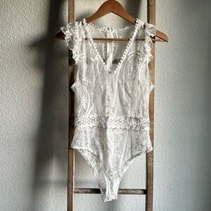 Boho lace bodysuit sz: Med
